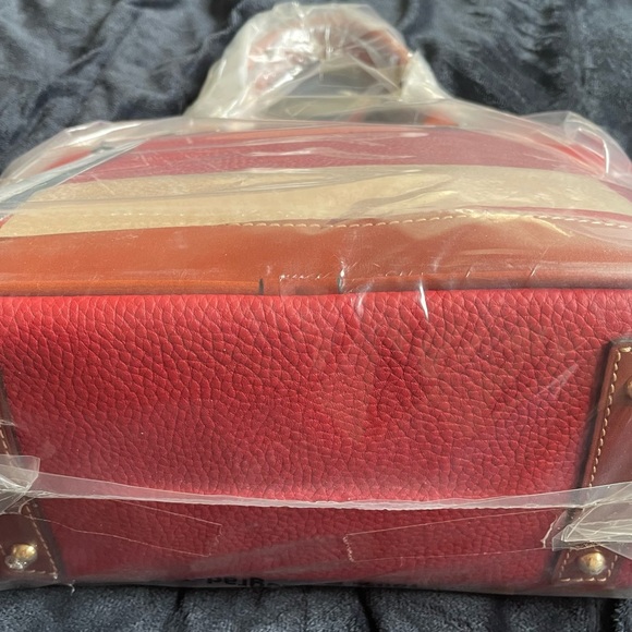 Brand New!!!!!! Still in plastic -Rooney & Bourke zip zip Satchel - Picture 5 of 6